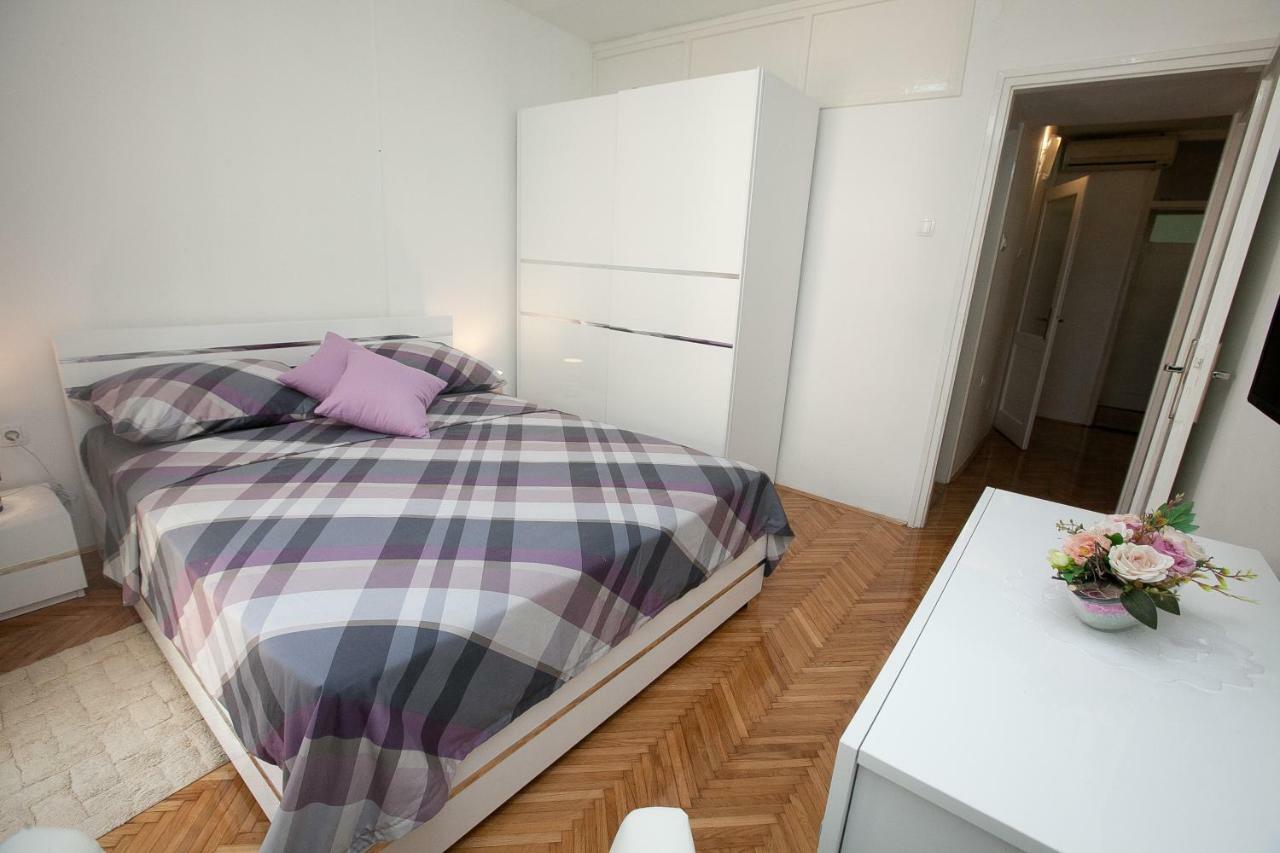 Downtown Apartment Kole ซาดาร์ ภายนอก รูปภาพ