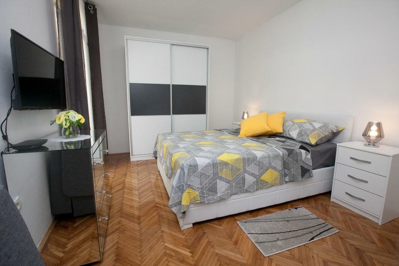 Downtown Apartment Kole ซาดาร์ ภายนอก รูปภาพ