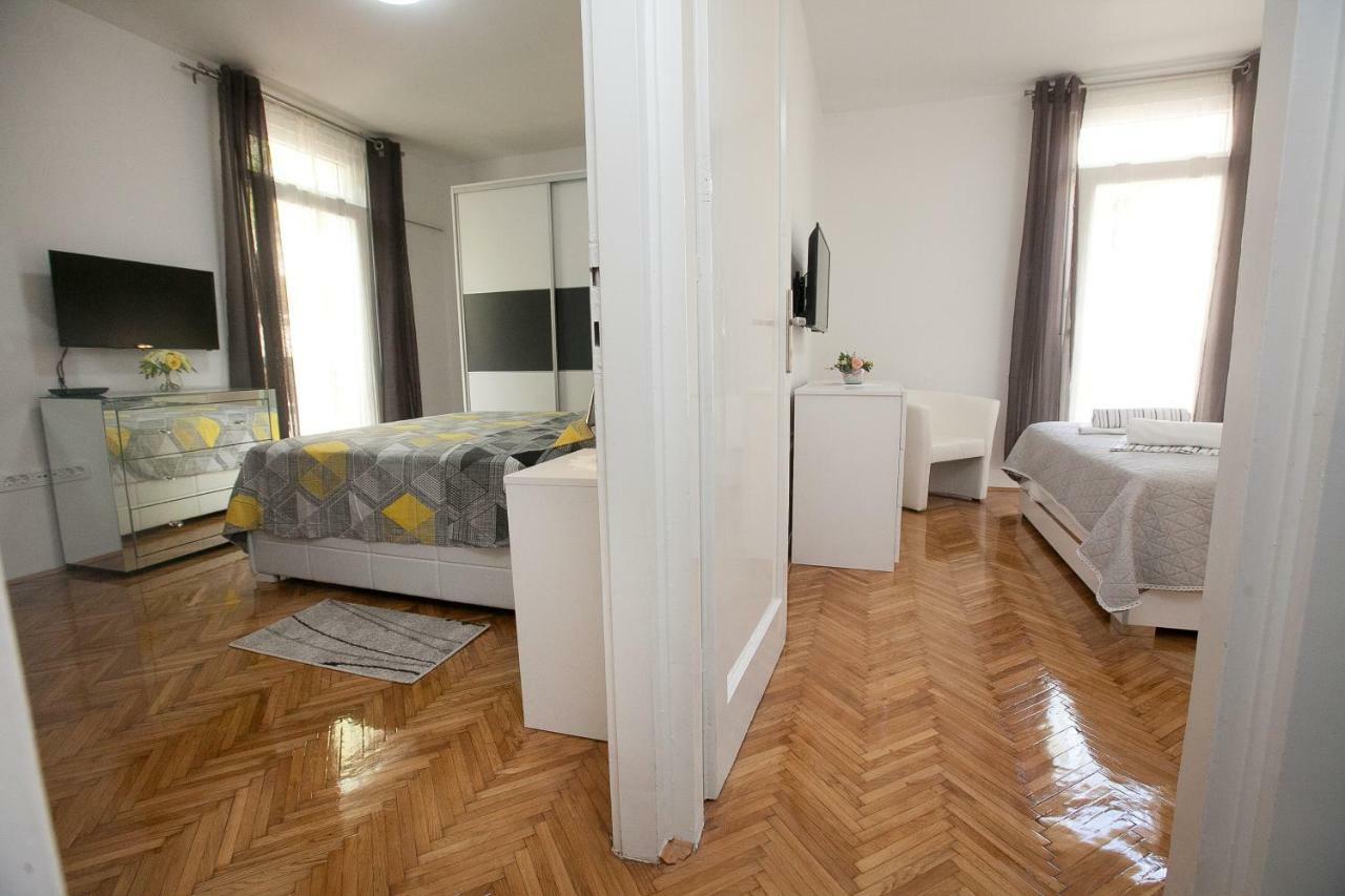 Downtown Apartment Kole ซาดาร์ ภายนอก รูปภาพ