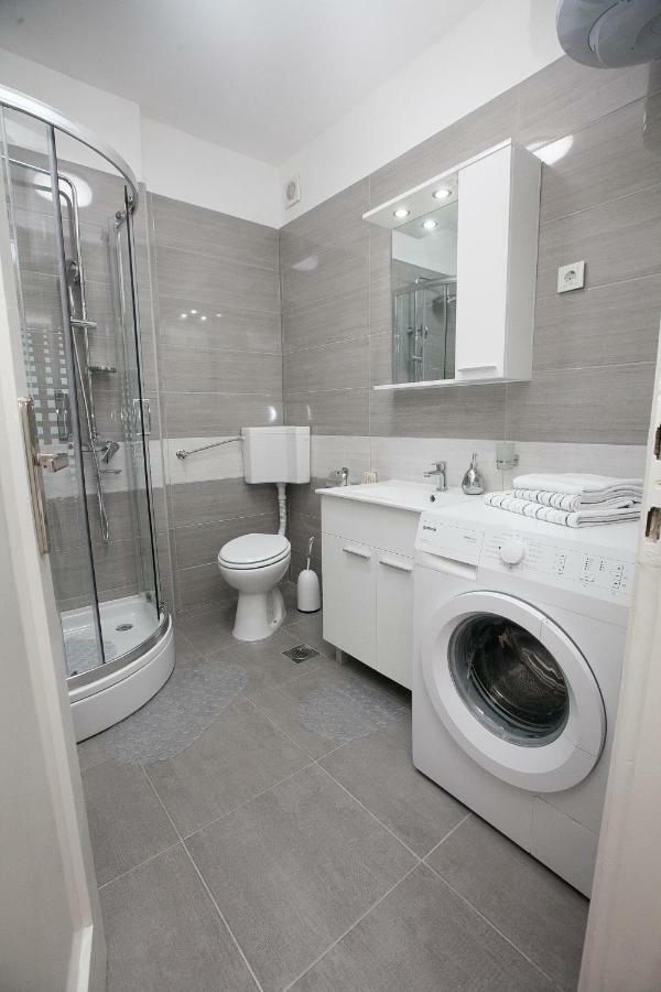 Downtown Apartment Kole ซาดาร์ ภายนอก รูปภาพ