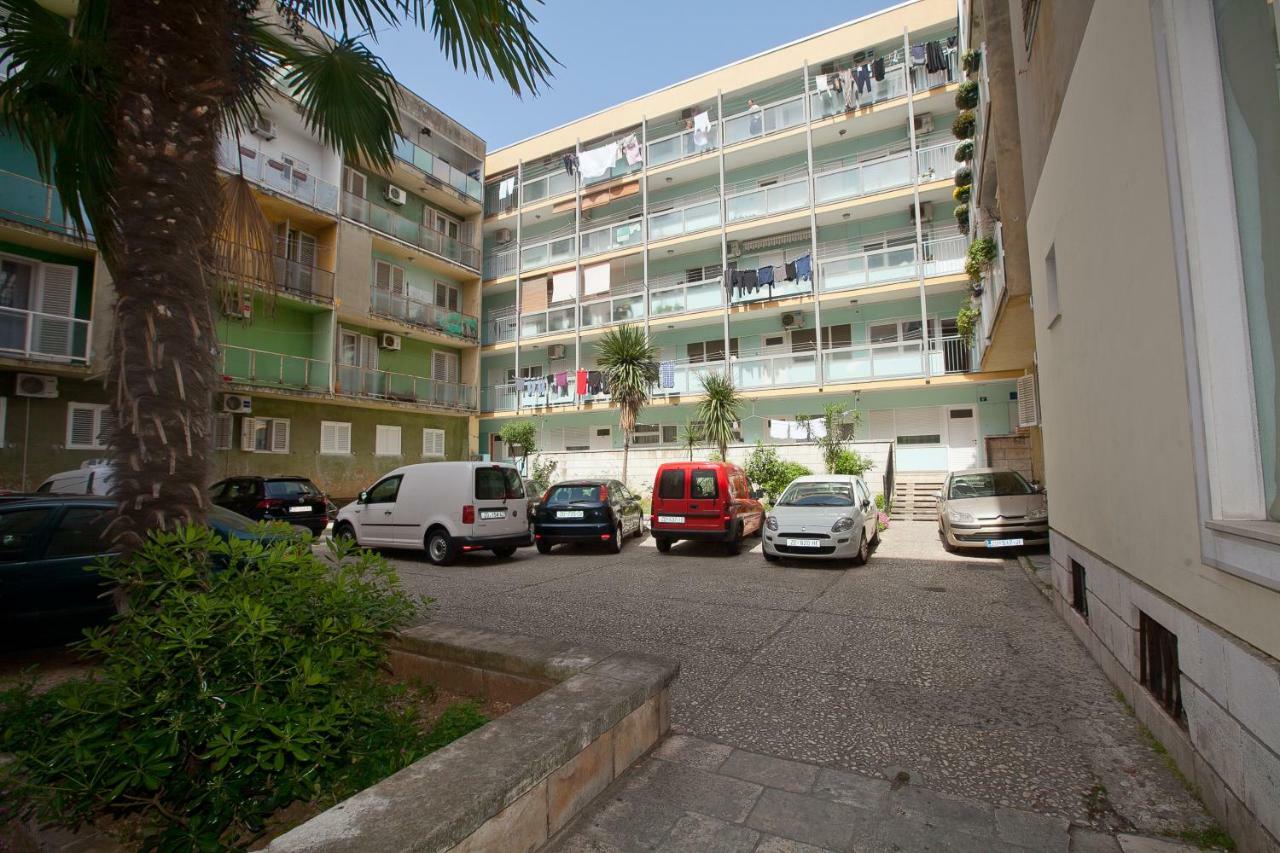 Downtown Apartment Kole ซาดาร์ ภายนอก รูปภาพ